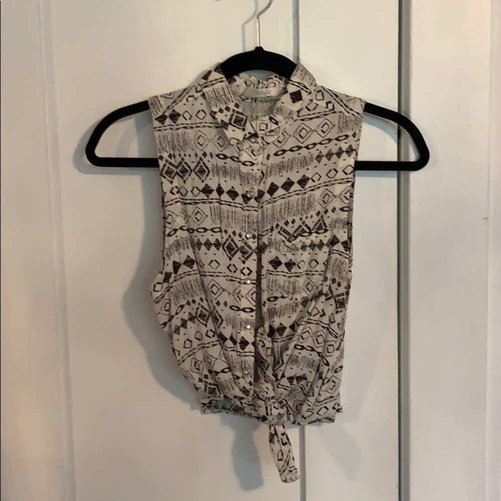 Black & white crop top